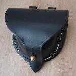 Leather cap pouch with lambswool inside